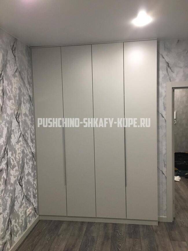 Распашные шкафы Пущино